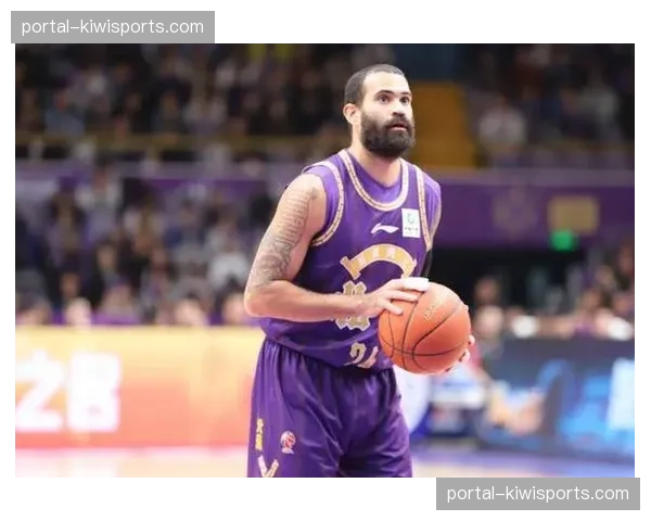 北控加时逆转浙江攻防转换：里勒46分背后防守轮转与抢断时机把握